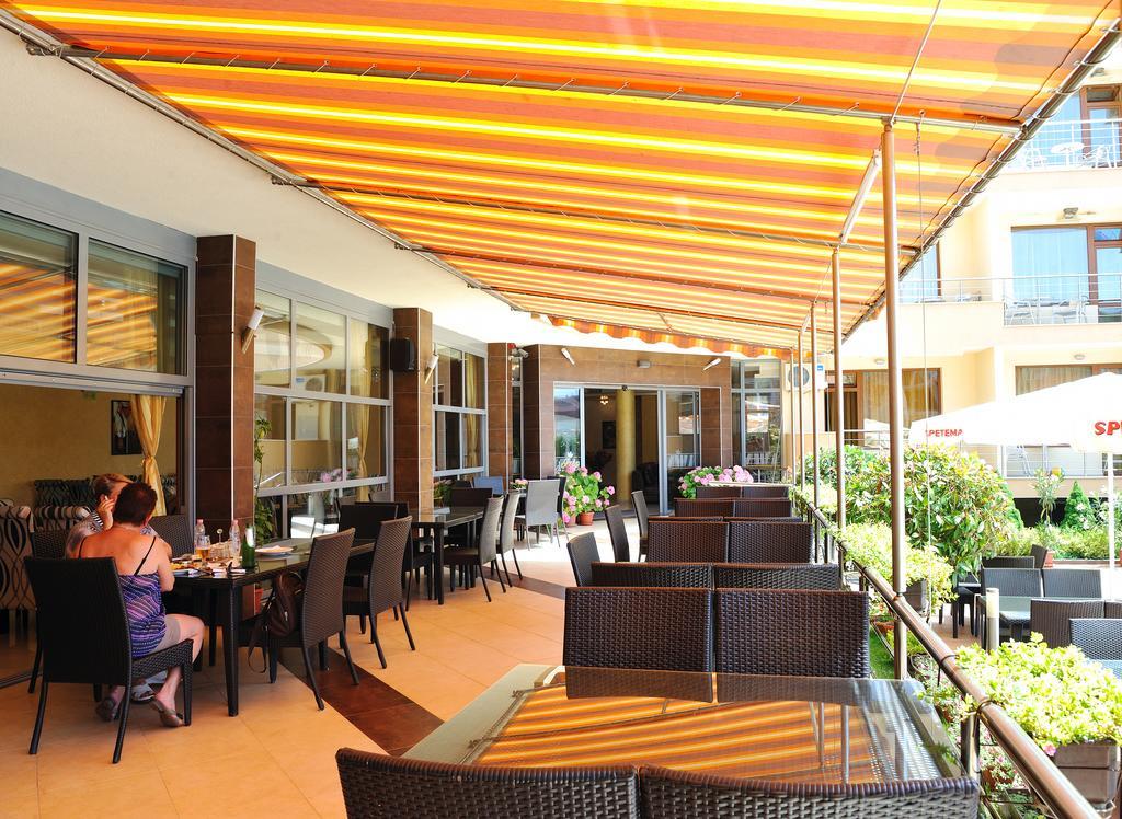 Hotel Iris 네세부르 외부 사진
