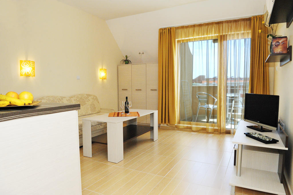 Hotel Iris 네세부르 객실 사진
